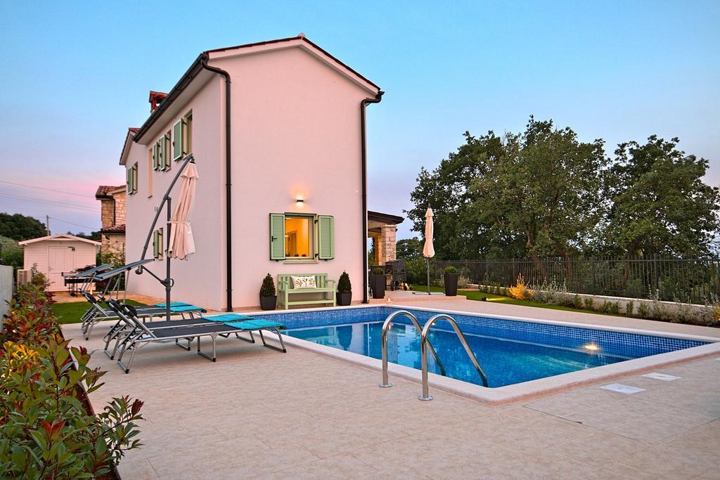 Villa Barbara Selina ภายนอก รูปภาพ