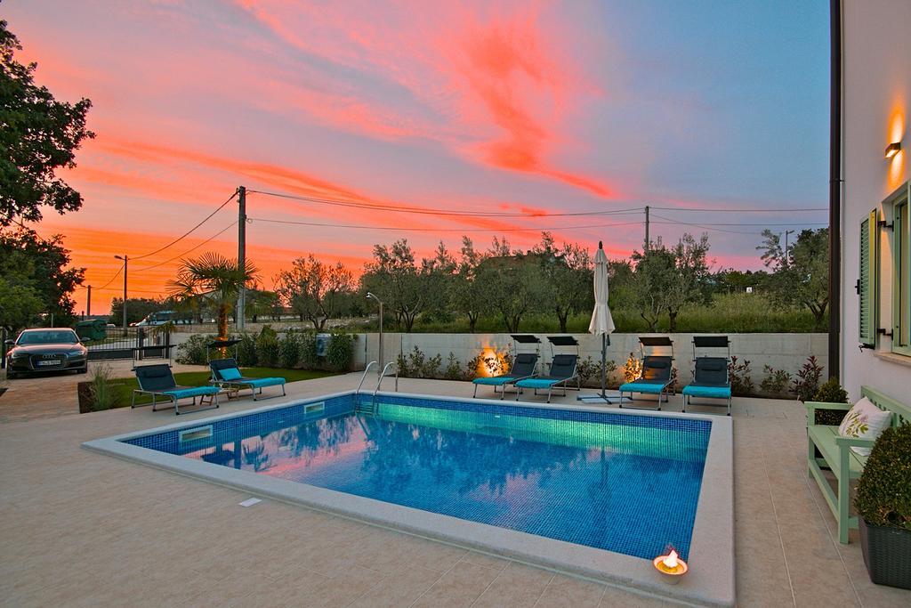 Villa Barbara Selina ภายนอก รูปภาพ