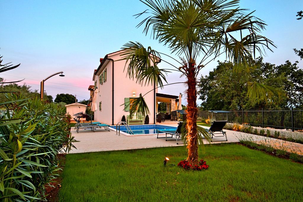 Villa Barbara Selina ภายนอก รูปภาพ